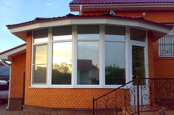 Остекление зеркальными стеклопакетами