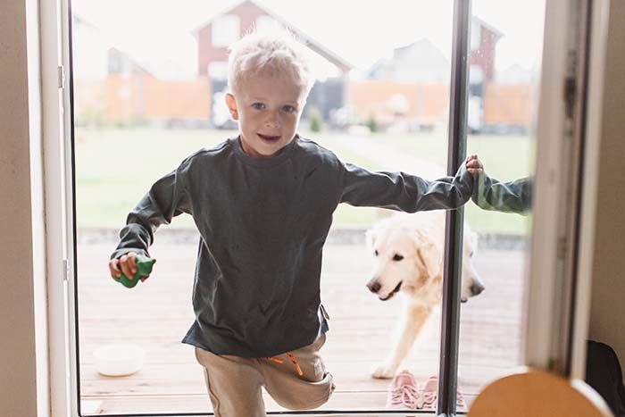 Входные двери Рехау 60мм